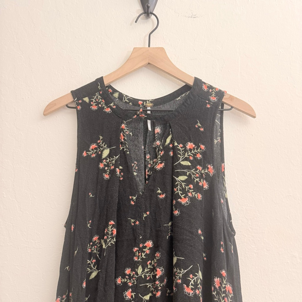 Free People Women’s Black Floral Sleeveless Tunic Top Size Medium - Picture 4 of 6